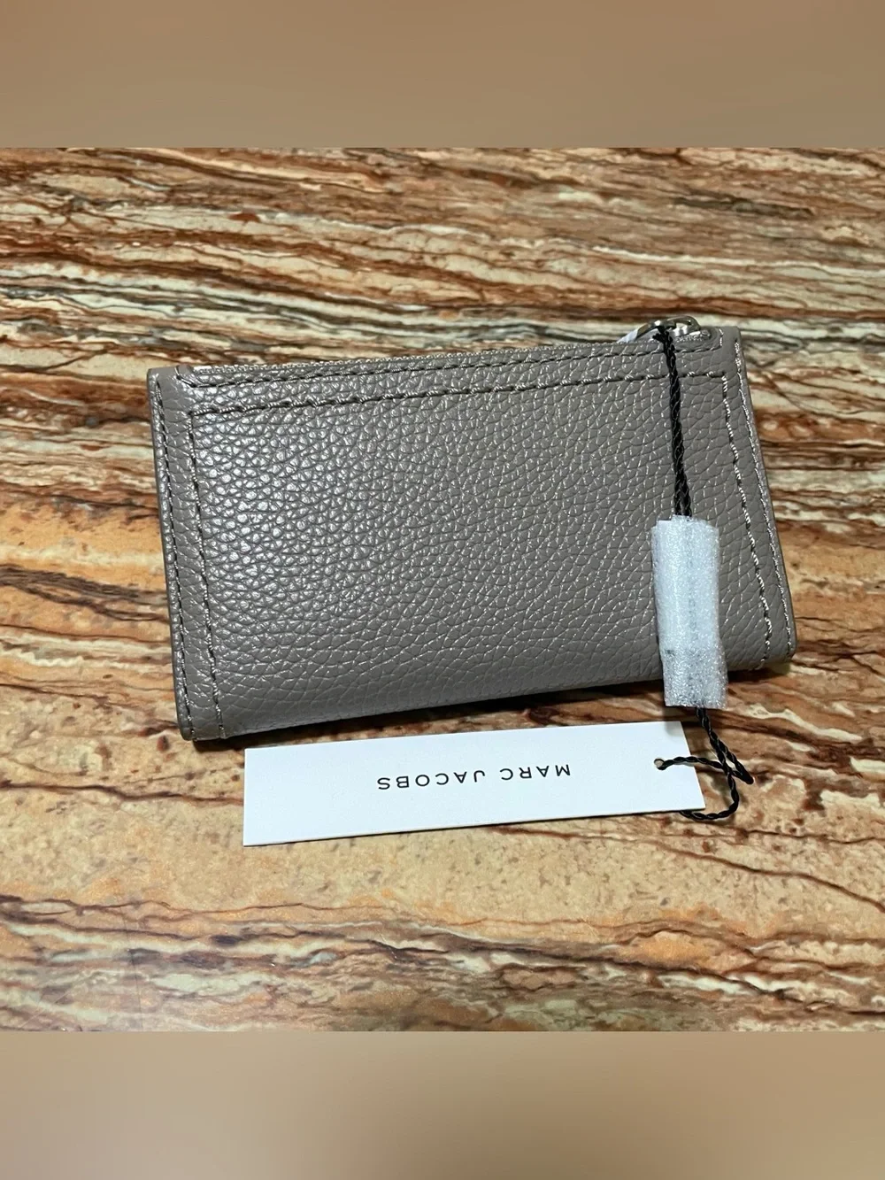 Marc Jacobs - Picture 3 of 8
